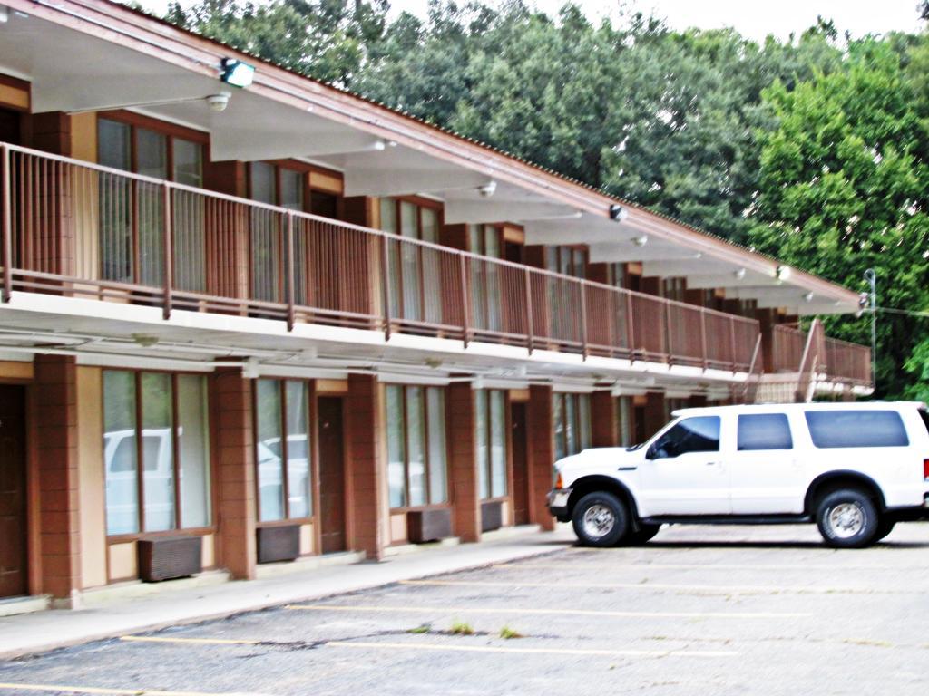 Crown Efficiency Extended Stay Baton Rouge Exterior photo